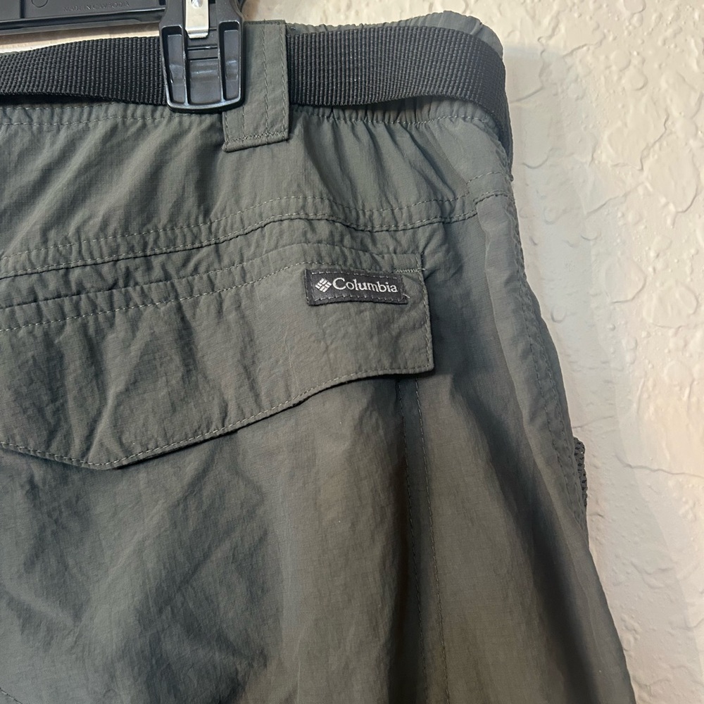 Columbia Men's Dark green Cargo Pants - Picture 3 of 5